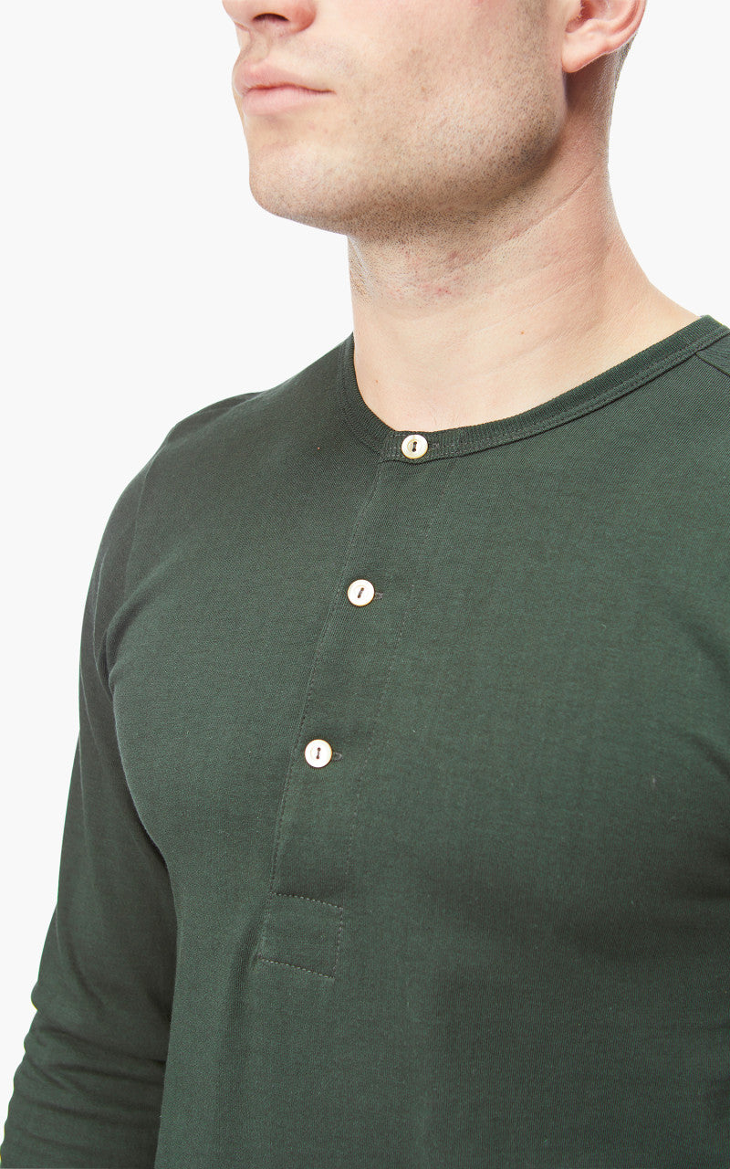 Merz b. Schwanen 206 Henley Forest