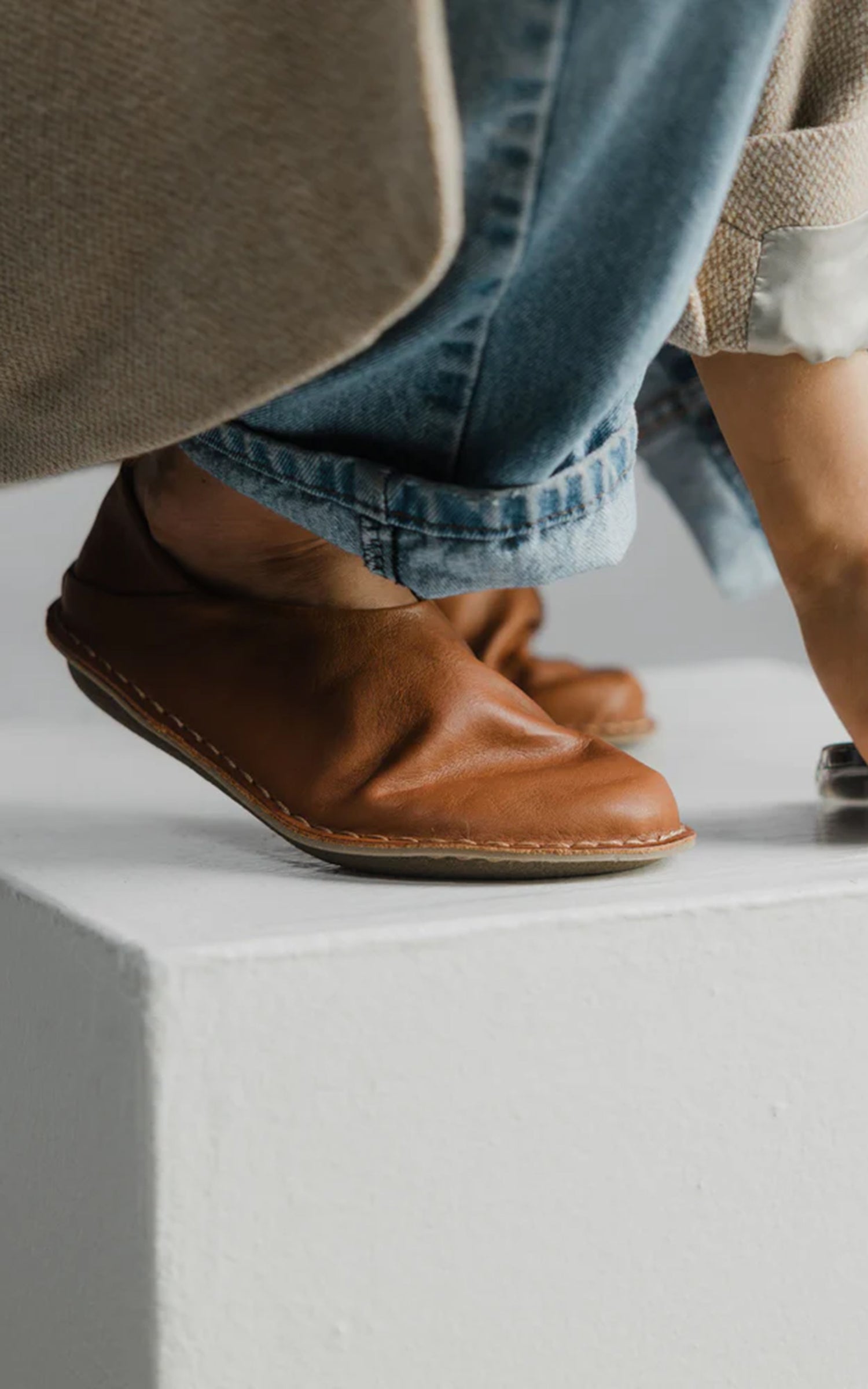 VIBAe ZUMA Leather Cognac Brown