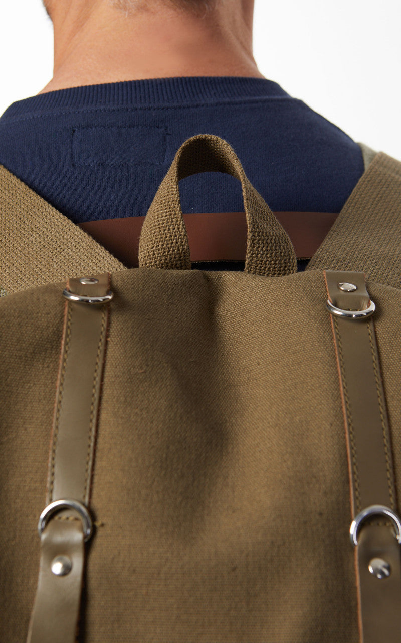 Military Surplus Military Mountain Backpack Canvas/Leather Olive