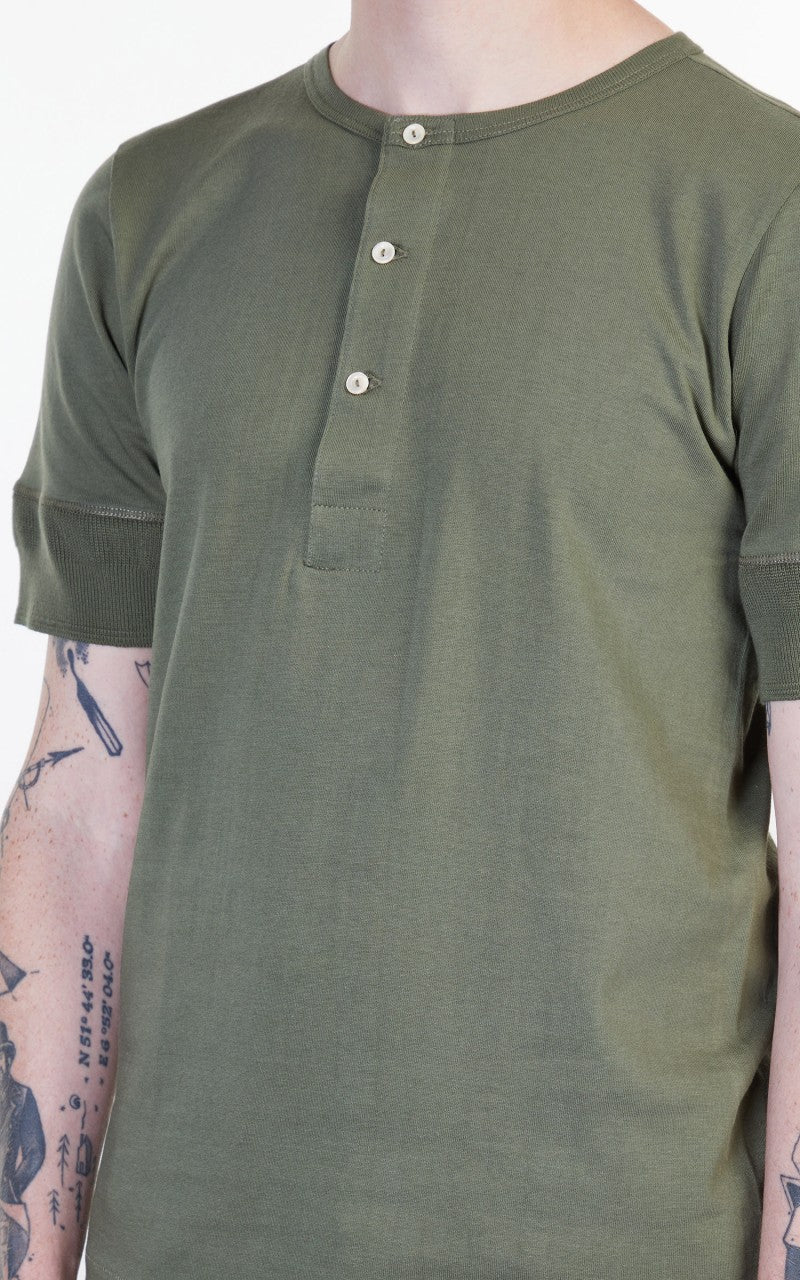 Merz b. Schwanen 207 Henley Army