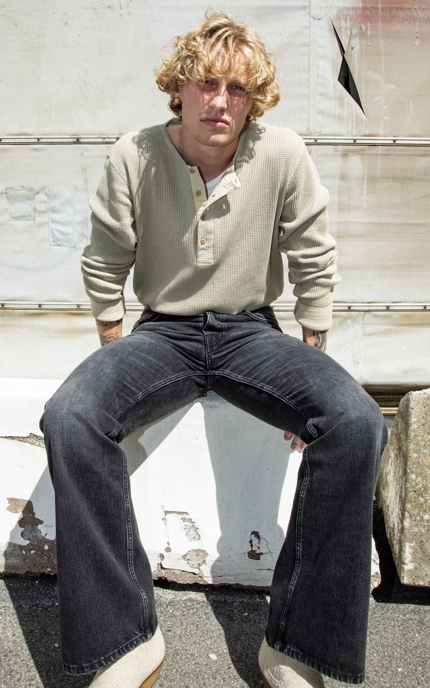 Nudie Jeans LS Henley Waffle T-Shirt Desert