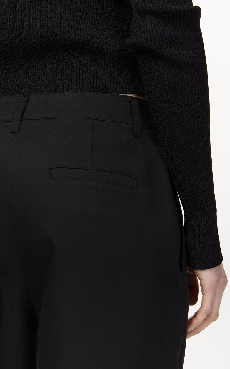 Amomento Snap Garconne Women Pants Black