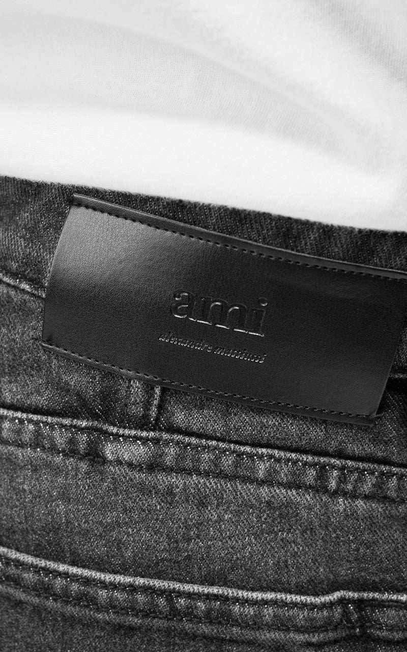 AMI Paris Classic Fit Jeans Mid-Washed Black