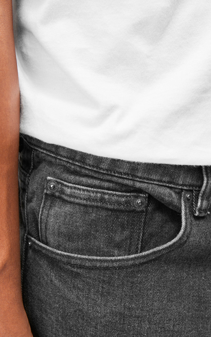AMI Paris Classic Fit Jeans Mid-Washed Black