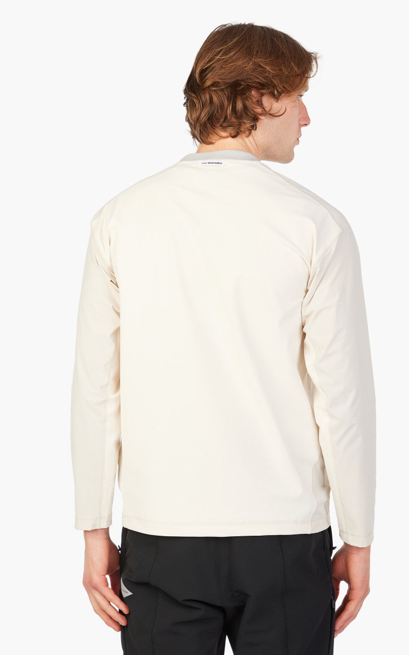 and wander Cool Touch Pocket LS Tee Light Beige