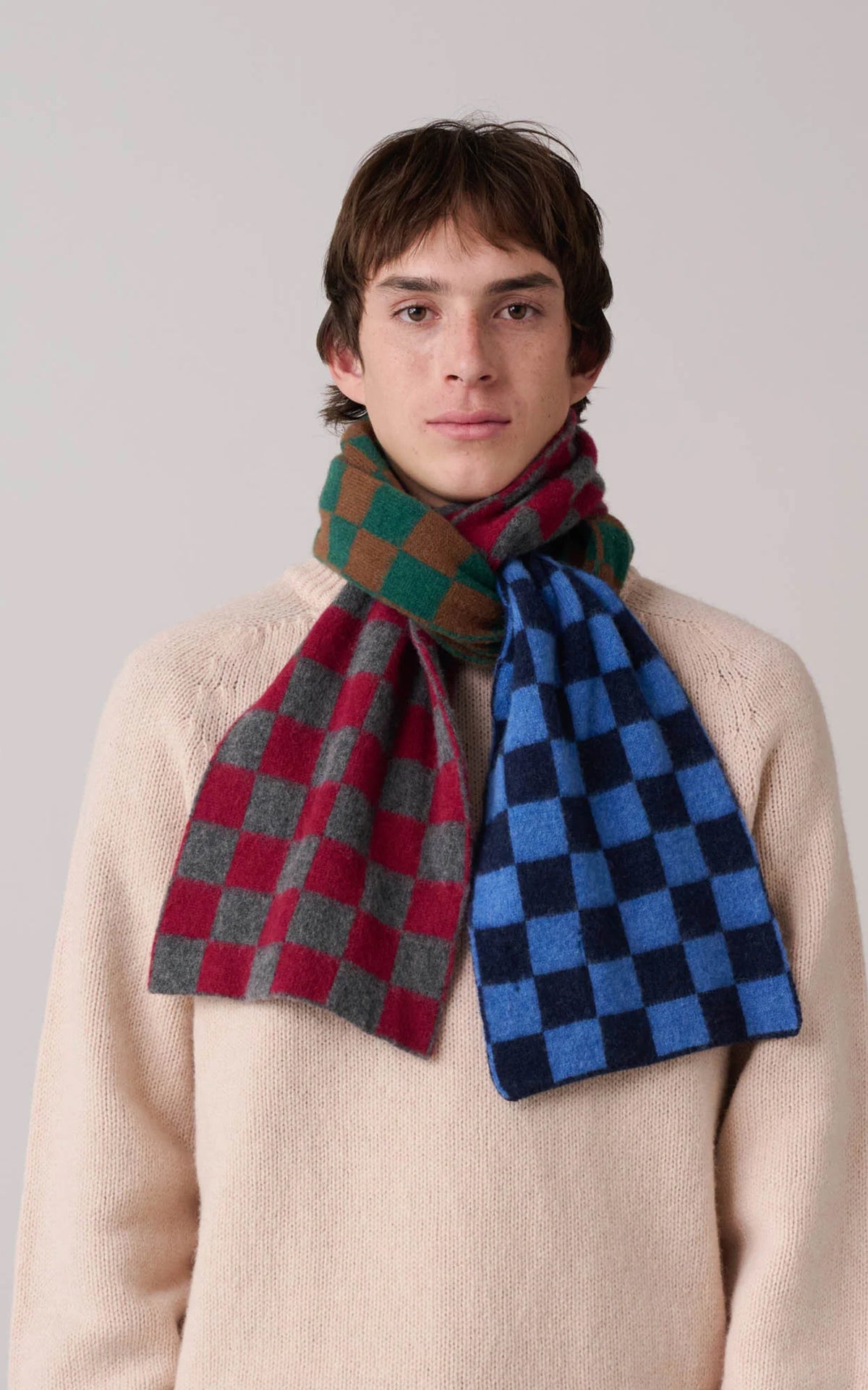 Howlin' Cosmic Checkerboard Scarf Slowmotion