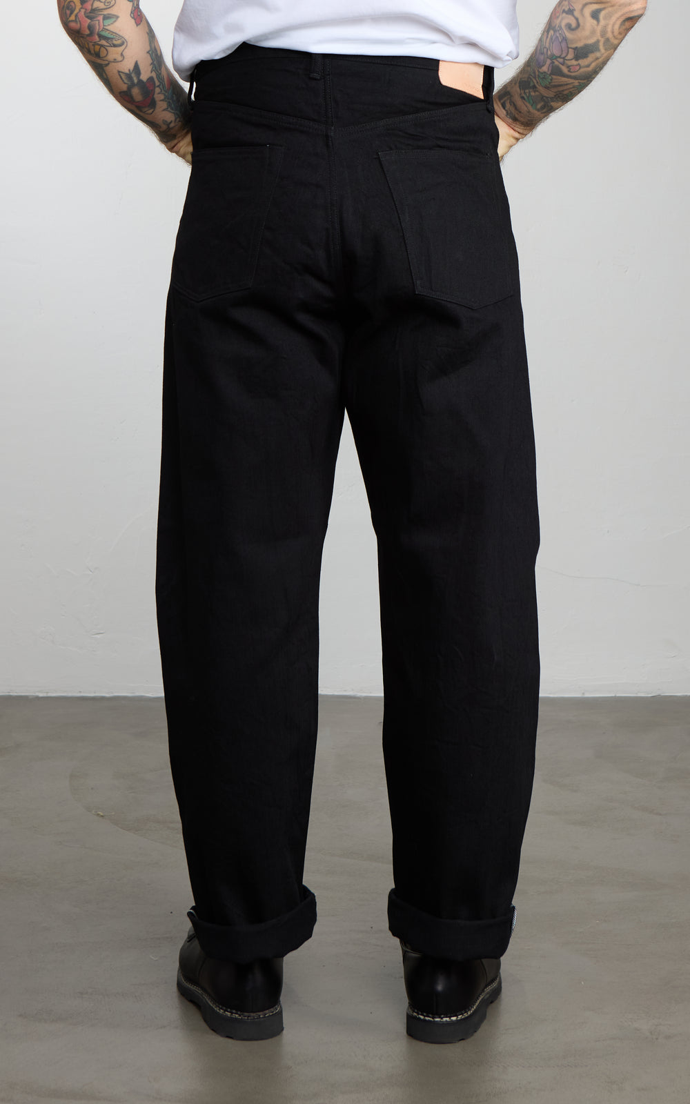 A Vontade VTD-0105SXX-JNS 5-Pocket Jeans Black
