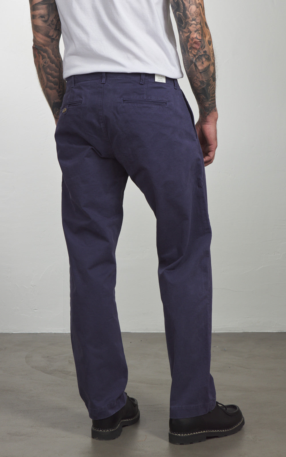 Chesapeake's Officer Chino Pant Gabardine Indigo