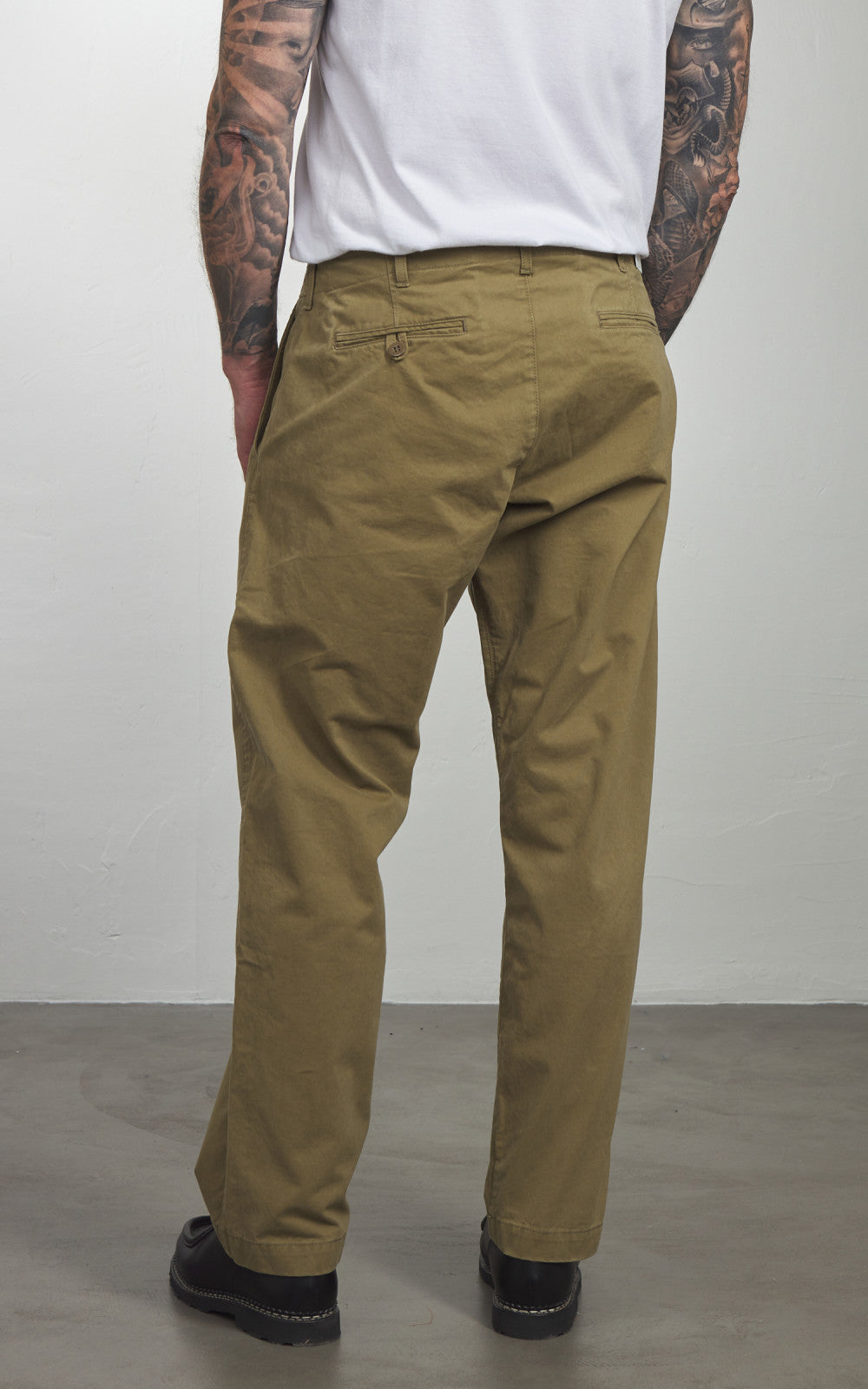 Chesapeake's Officer Chino Pant Gabardine Khaki Green