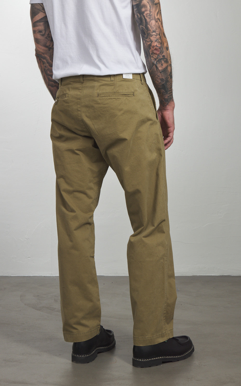 Chesapeake's Officer Chino Pant Gabardine Khaki Green