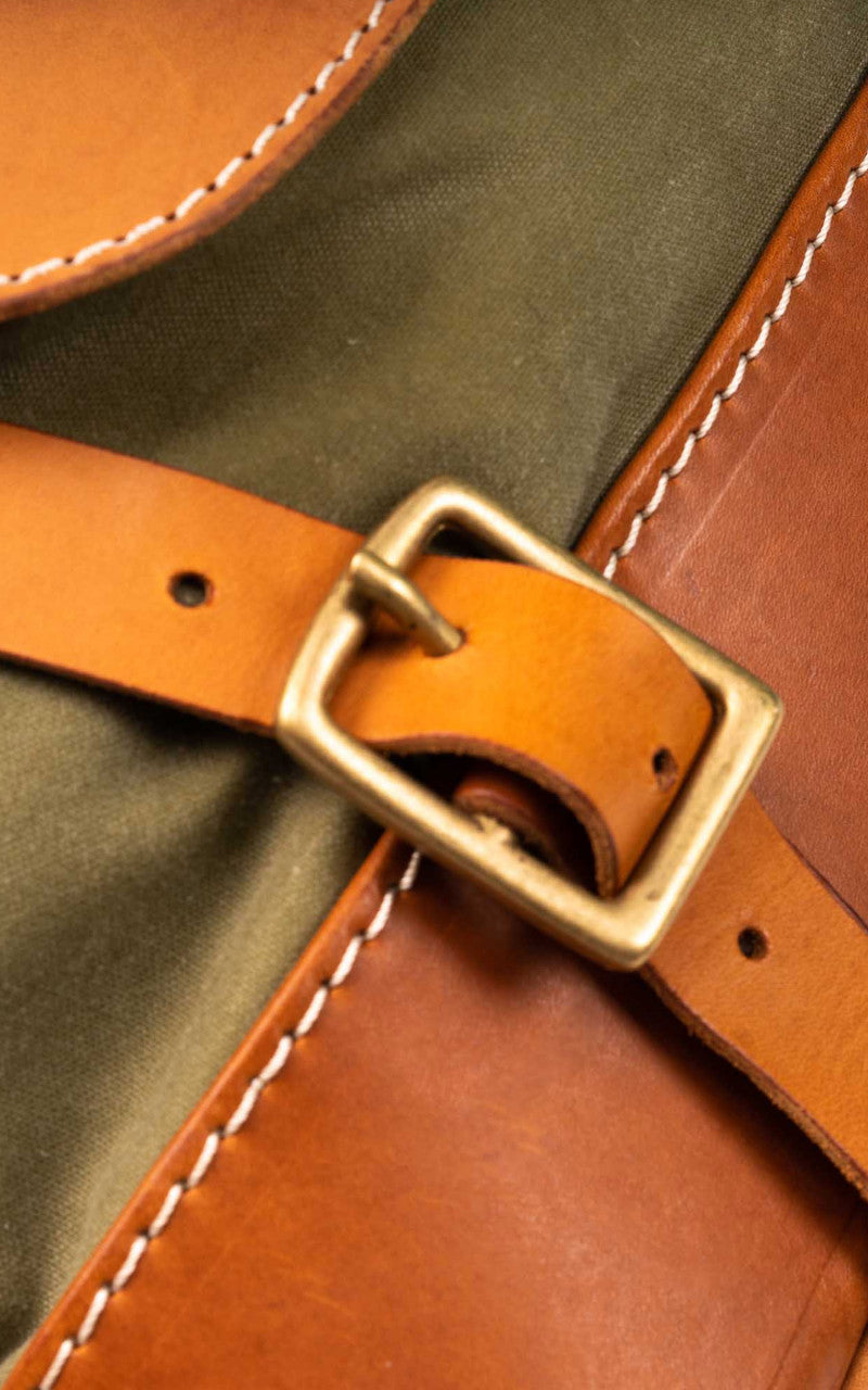 Shangri-La Heritage Explorator Waxed Canvas Messenger Bag Army