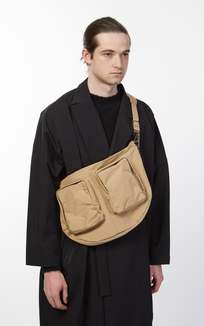 Amiacalva F009 AAF Body Bag Beige