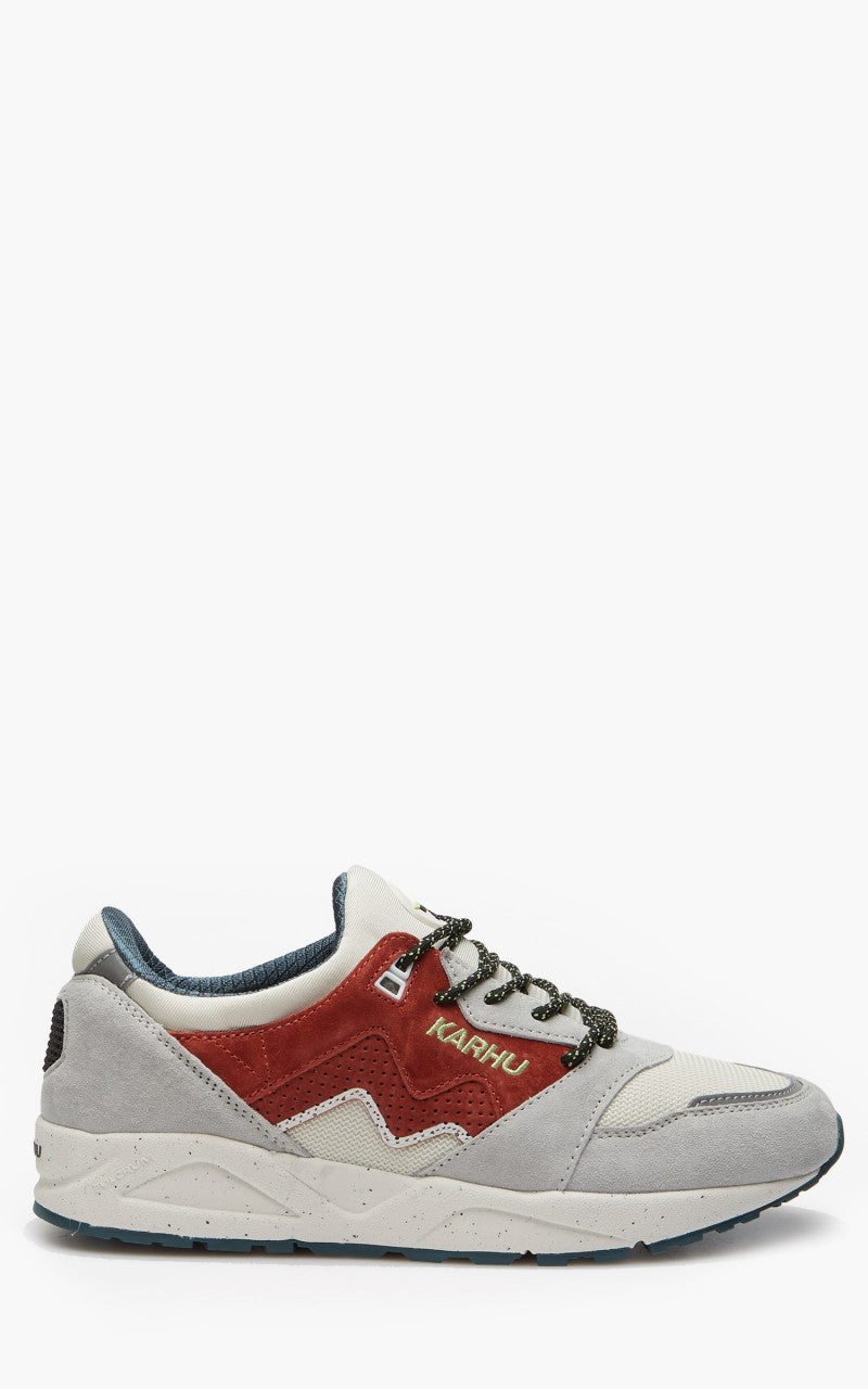 Karhu Aria 95 Dawn Blue/Hot Sauce