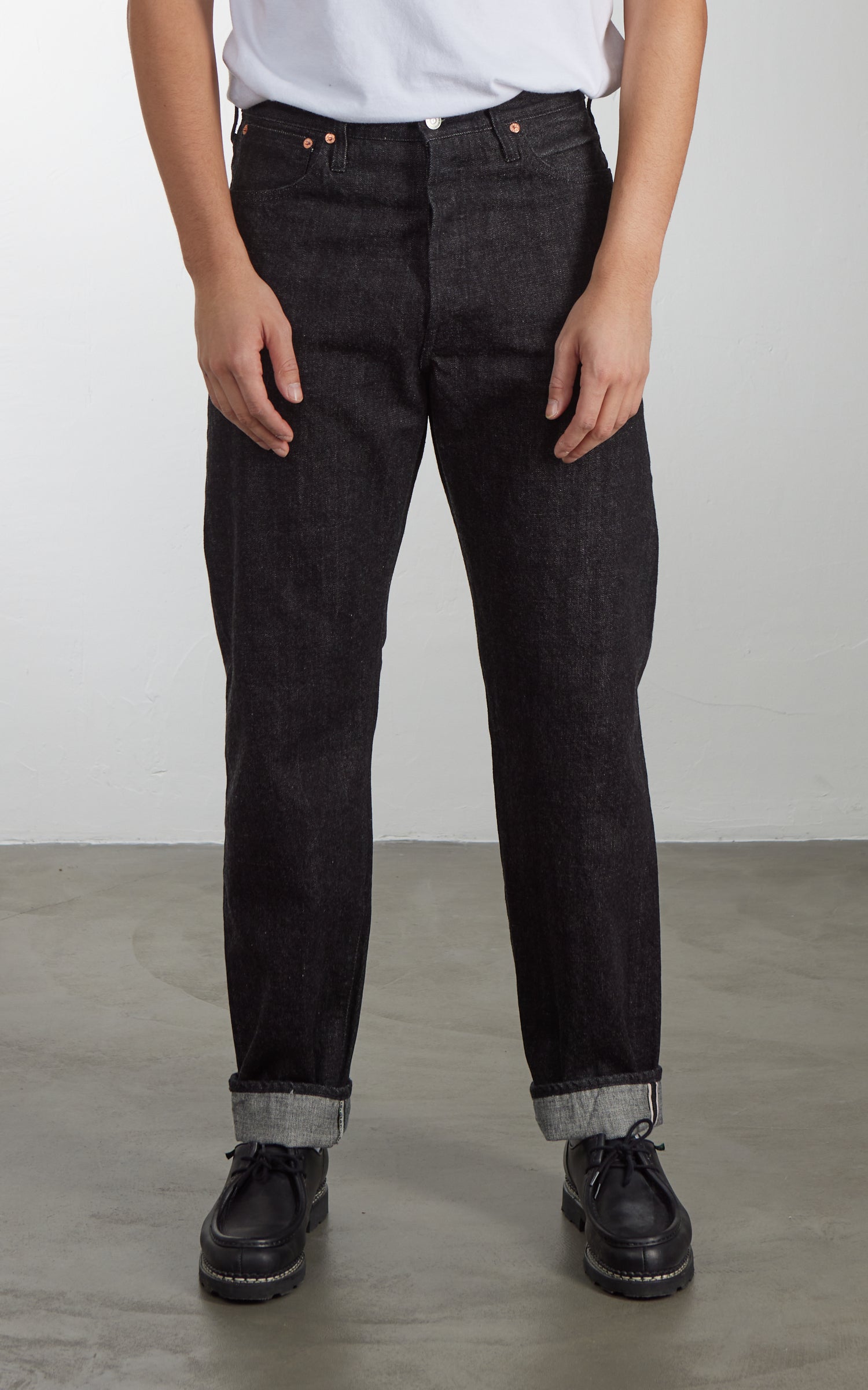 FOB Factory F153 Selvedge Denim Tapered 5P Rinsed Black