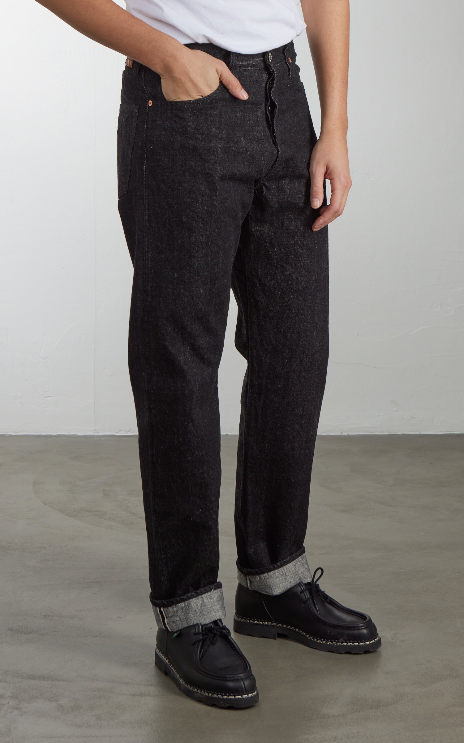 FOB Factory F153 Selvedge Denim Tapered 5P Rinsed Black