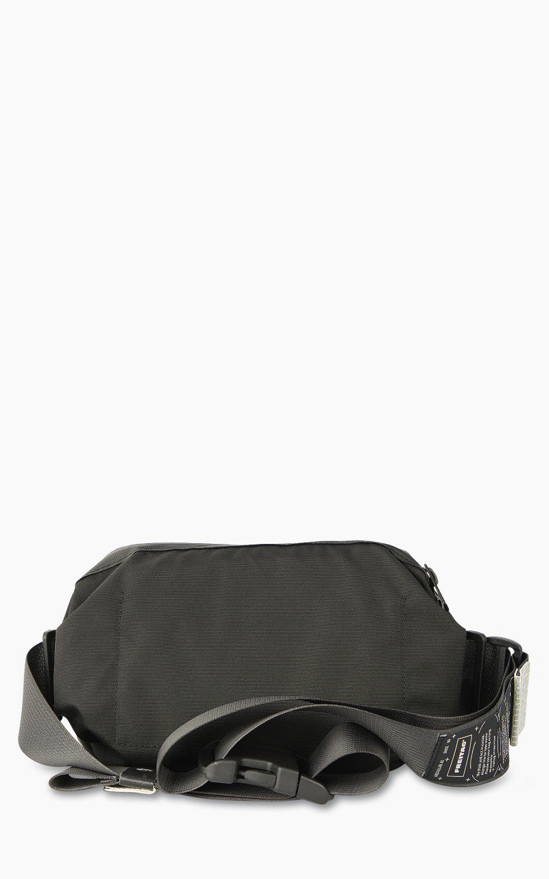 Freitag F650 Dixon Sling Bag Small Black 15-1