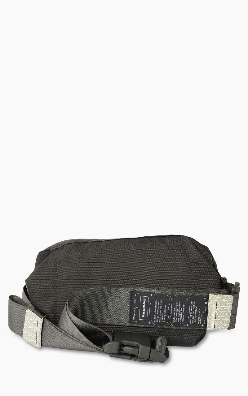 Freitag F650 Dixon Sling Bag Small Black 15-3