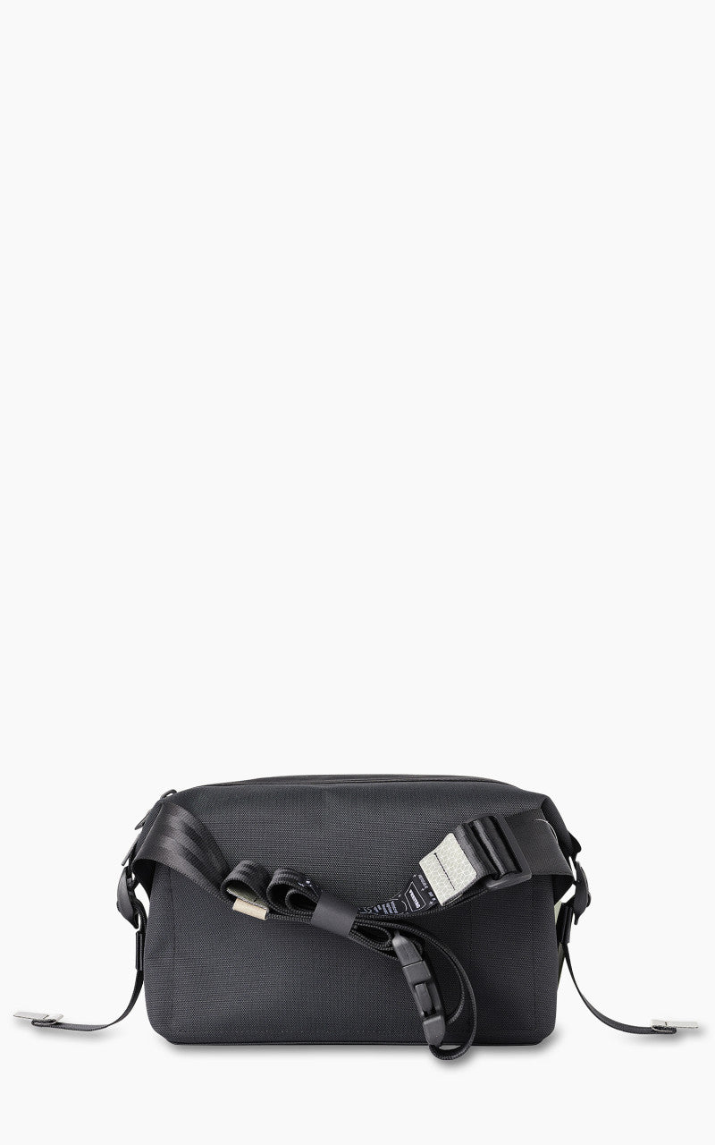 Freitag F670 Warren Crossbody Medium Silver 17-1