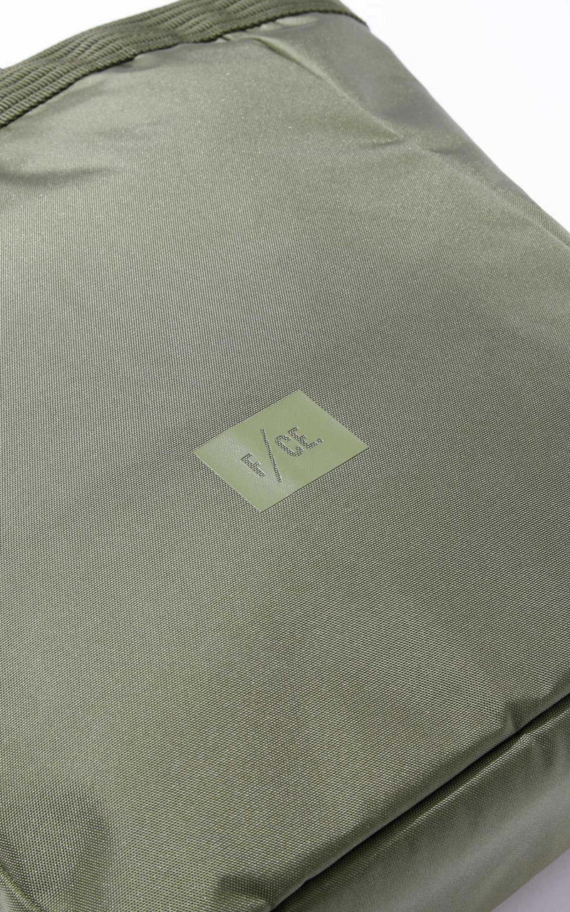 F/CE. Robic Tote Olive