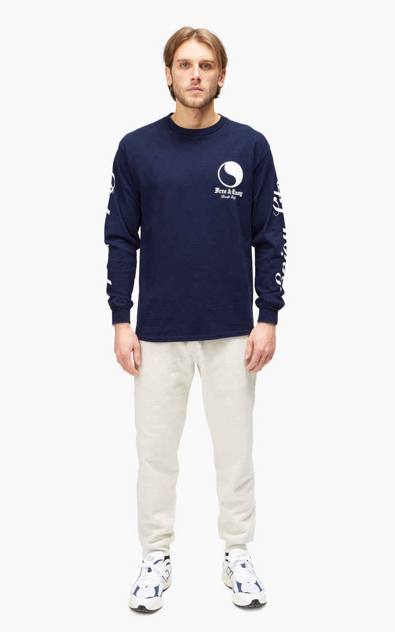 Free & Easy Olde English L/S Tee Navy