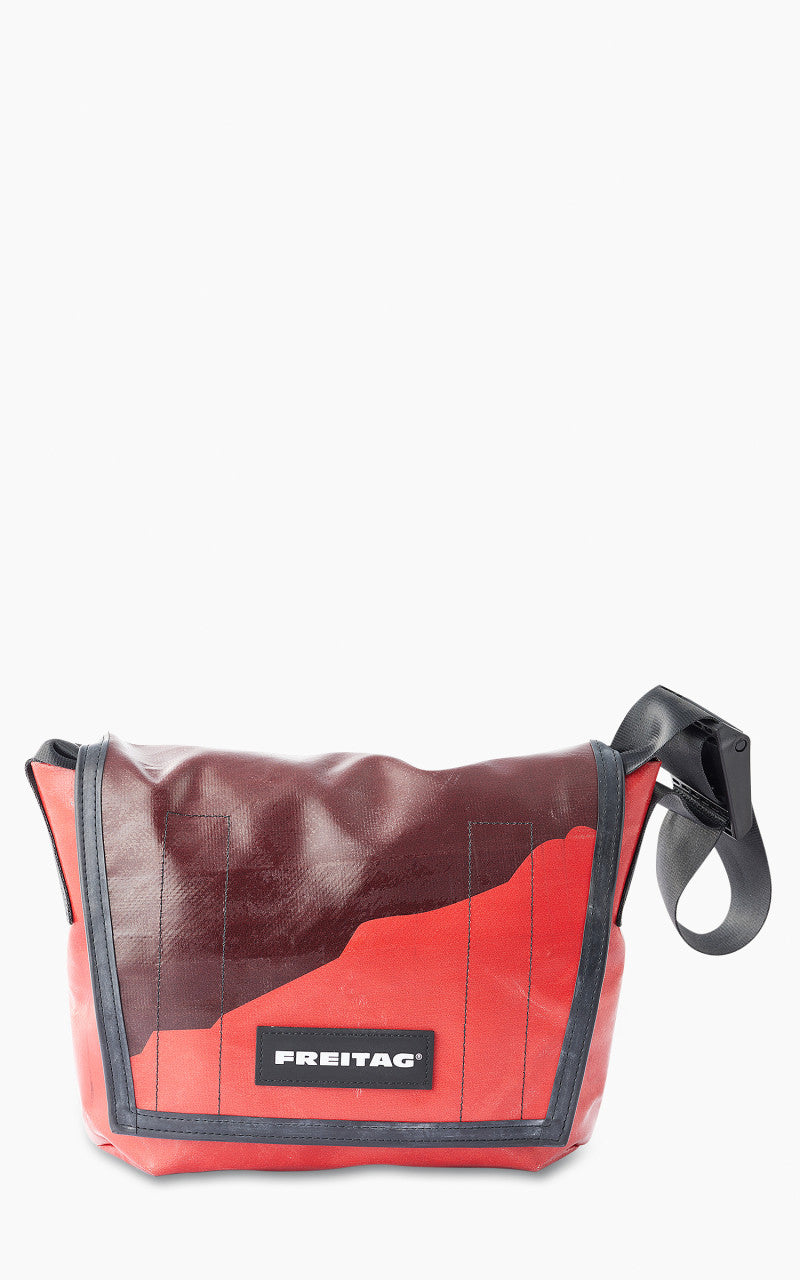 Freitag F11 Lassie Messenger Bag Classic S Red 15-1