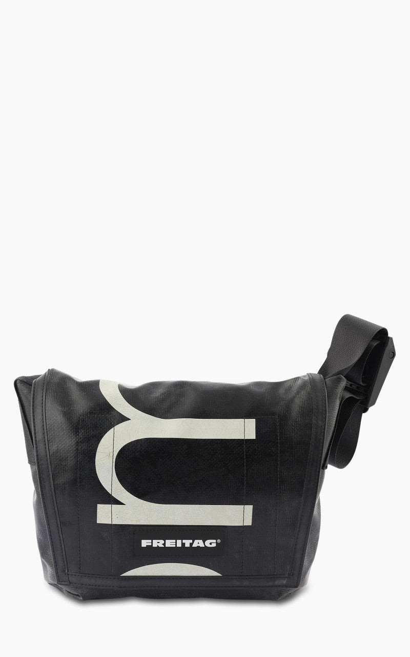 Freitag F11 Lassie Messenger Bag Classic S Black 14-2