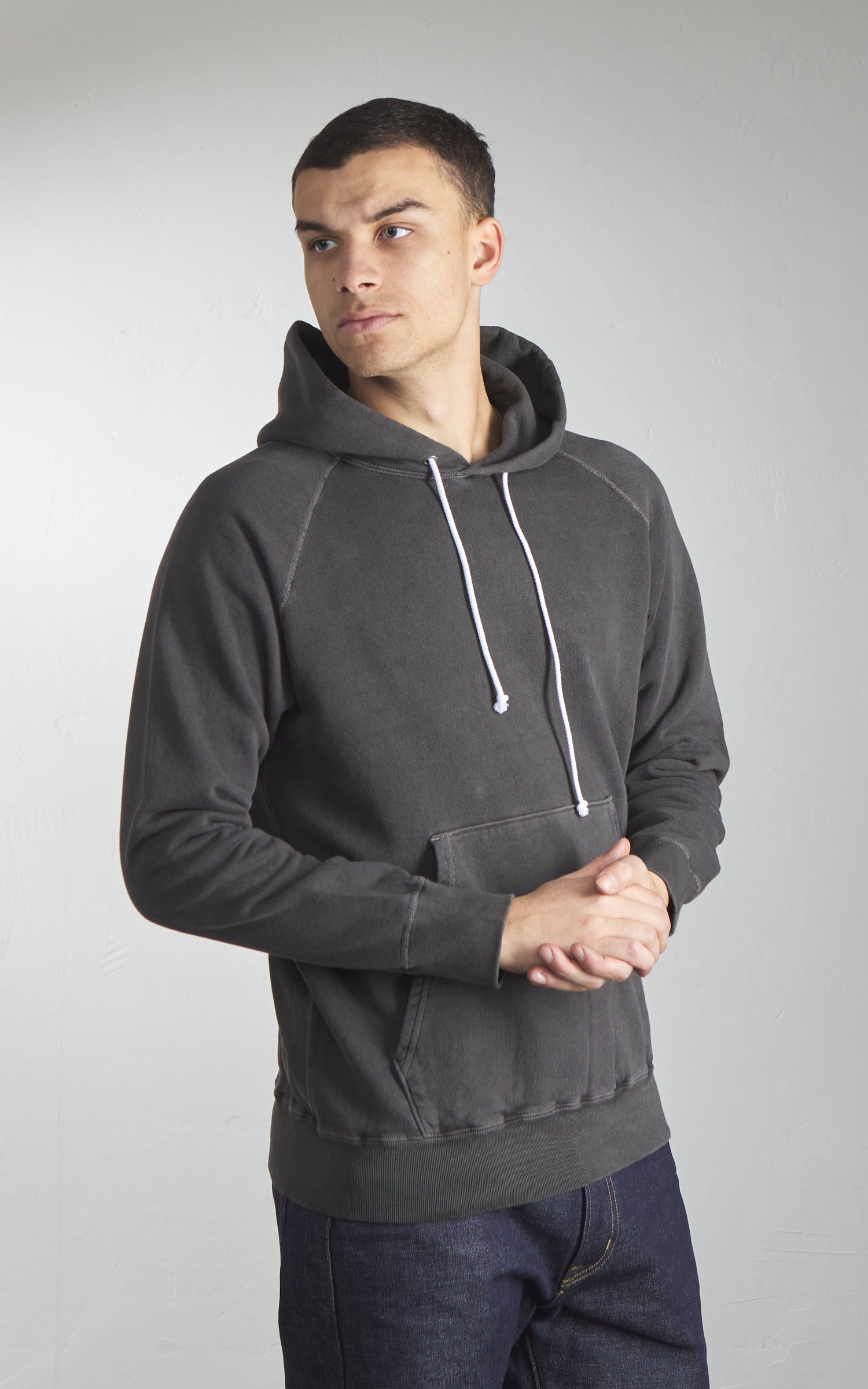 Good On Raglan Pullover Hoodie P-Black