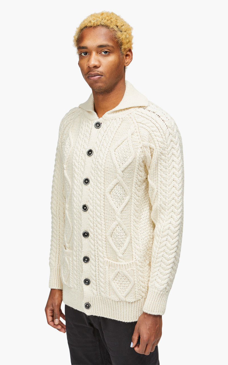 Howlin' A Winter Affair Ecru