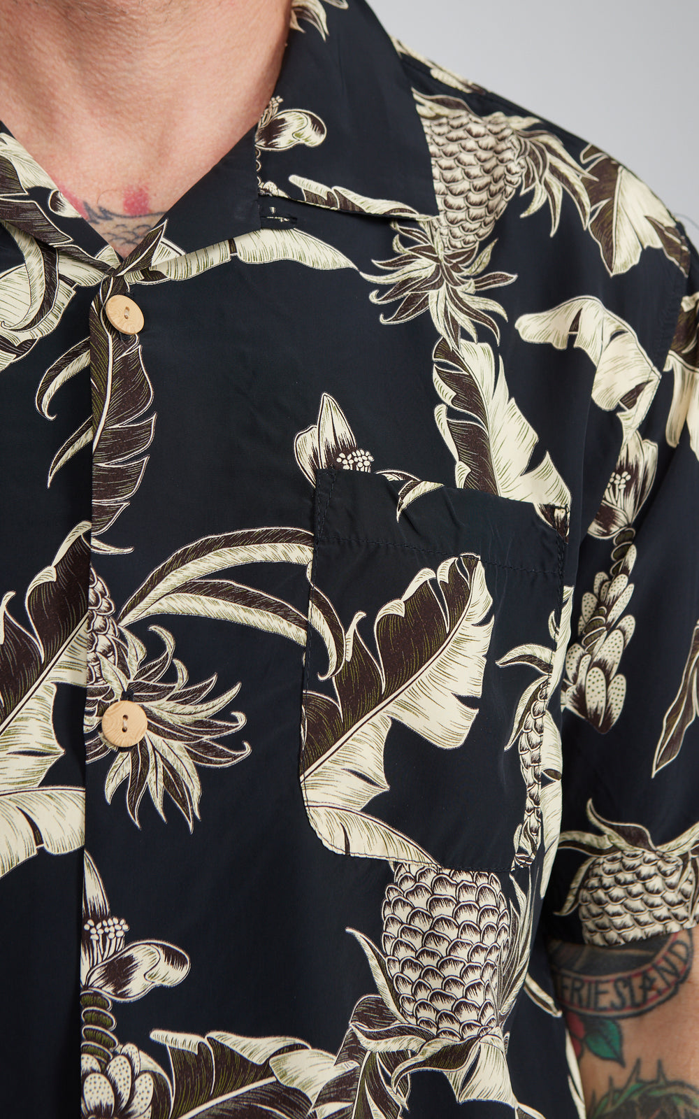 Houston (Pineapple) Rayon Aloha Shirt Black