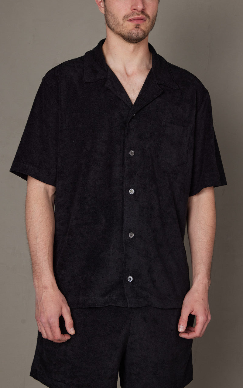 Howlin' Cocktail In Towel Shirt Black