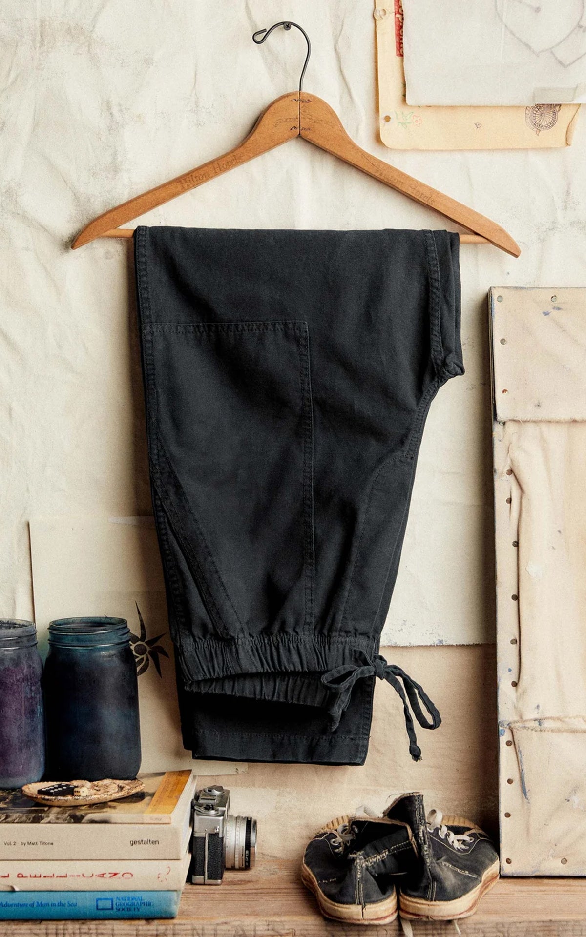Imogene + Willie The Ventura Chore Pant Faded Black