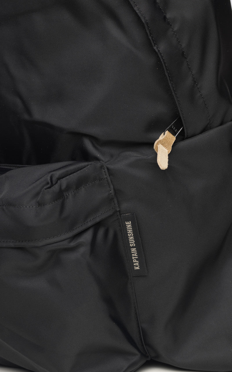 Kaptain Sunshine U.S.A. D Pack Black