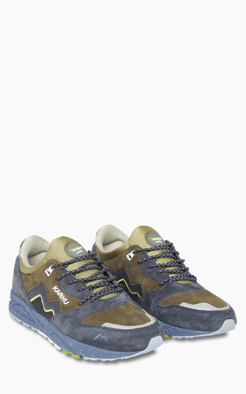 Karhu Aria 95 "Northern Lights" Pack India Ink/Dark Olive