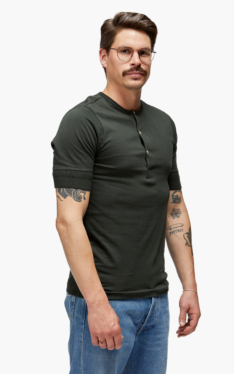 Merz b. Schwanen 207 Henley Forest