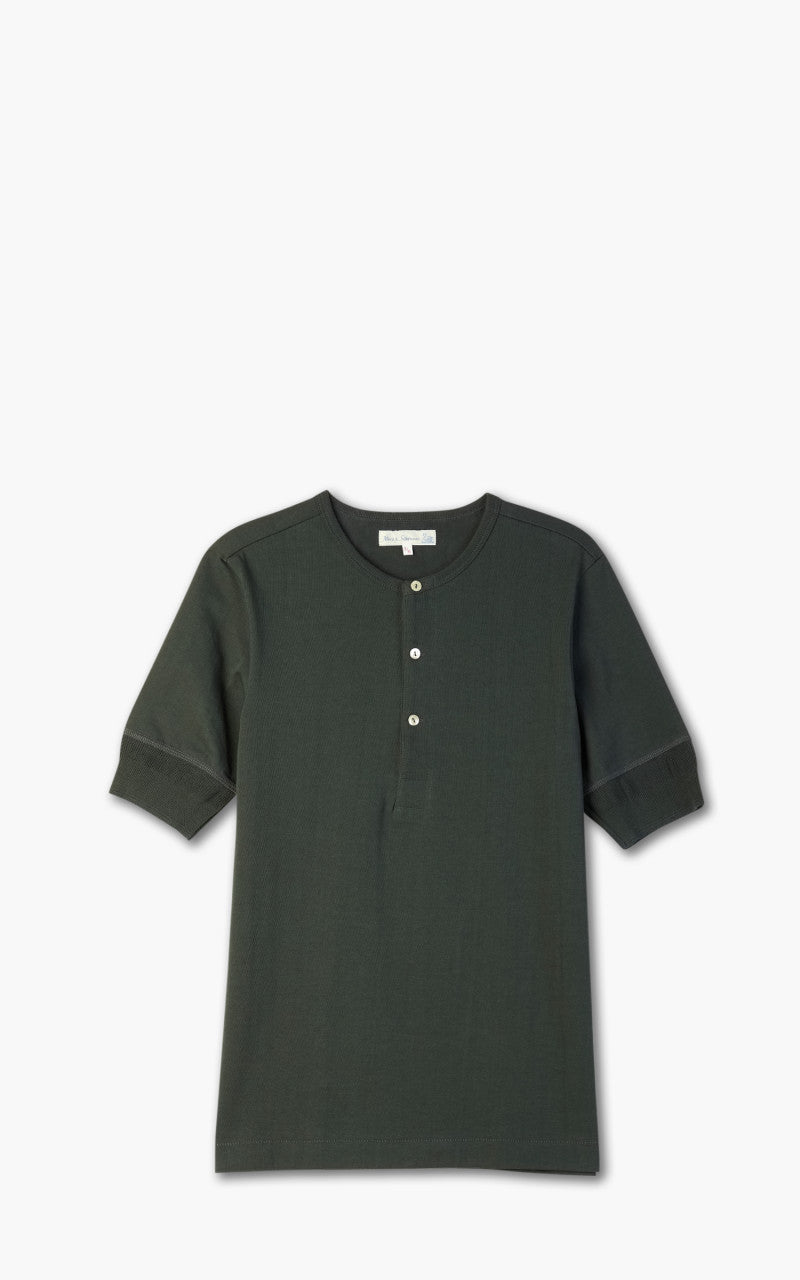 Merz b. Schwanen 207 Henley Forest
