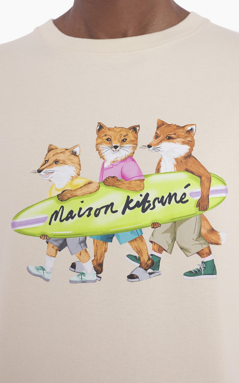 Maison Kitsuné Surfing Foxes Comfort T-Shirt Paper