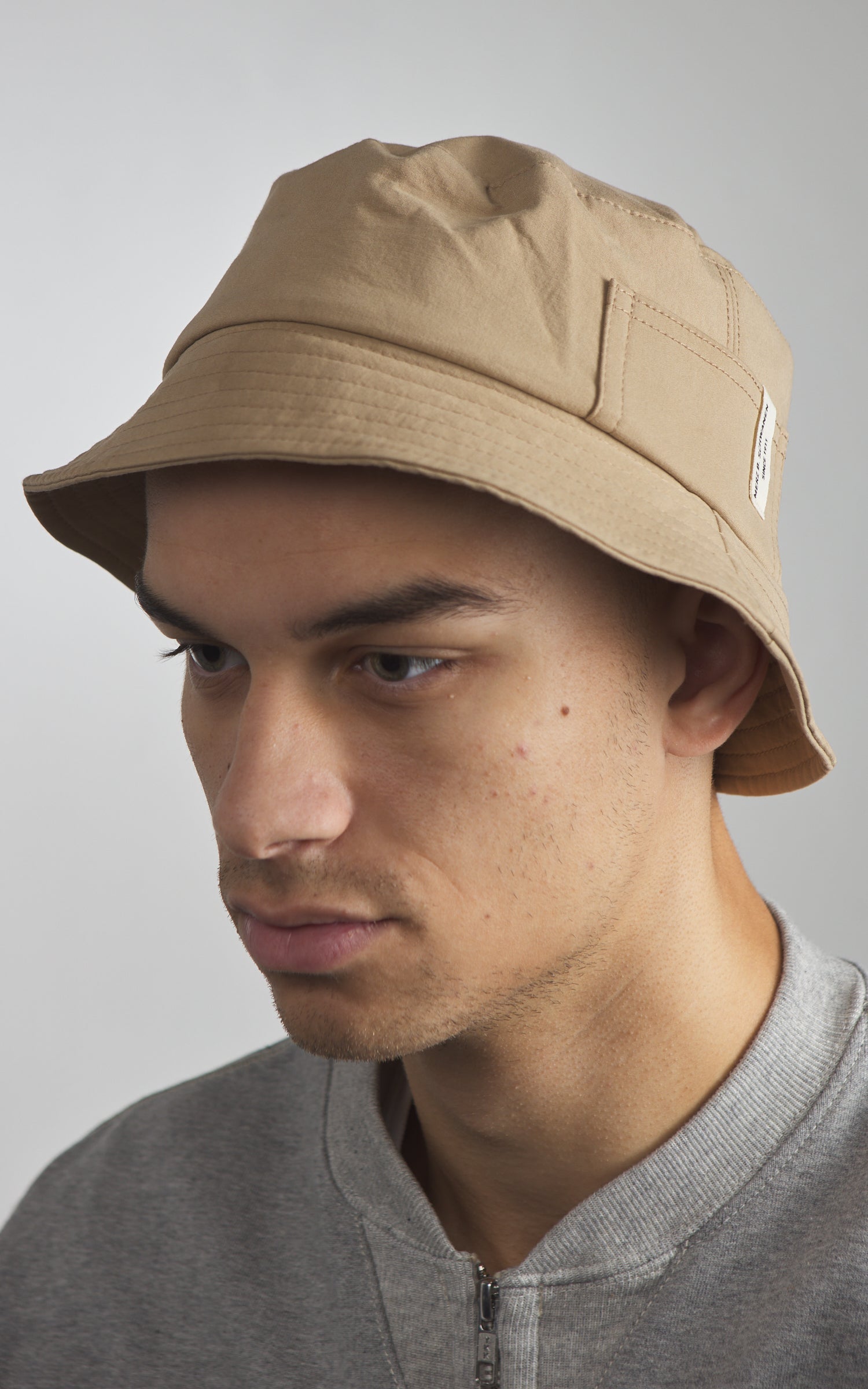 Merz b. Schwanen BH03 Cotton Poplin Bucket Hat Khaki