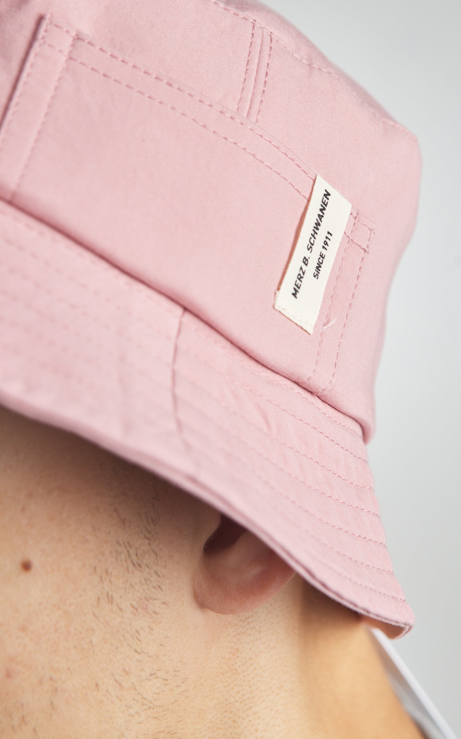 Merz b. Schwanen BH03 Cotton Poplin Bucket Hat Peach