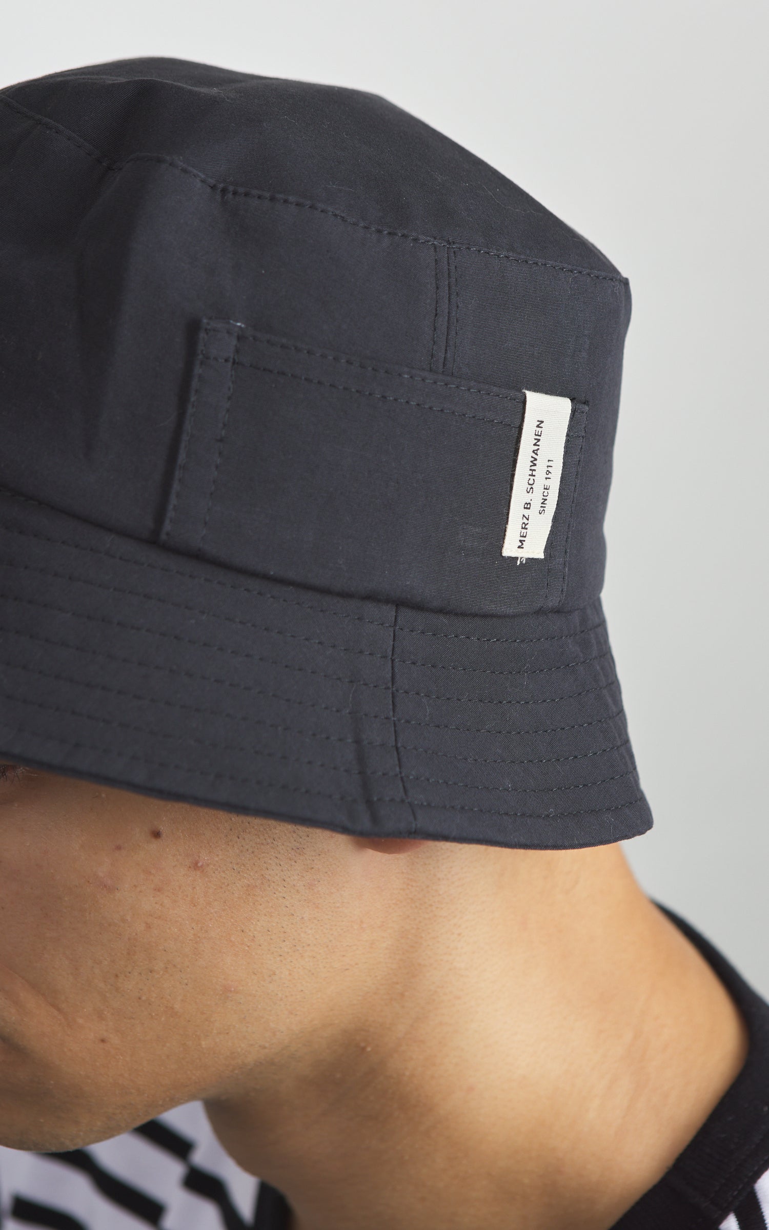 Merz b. Schwanen BH03 Cotton Poplin Bucket Hat Charcoal