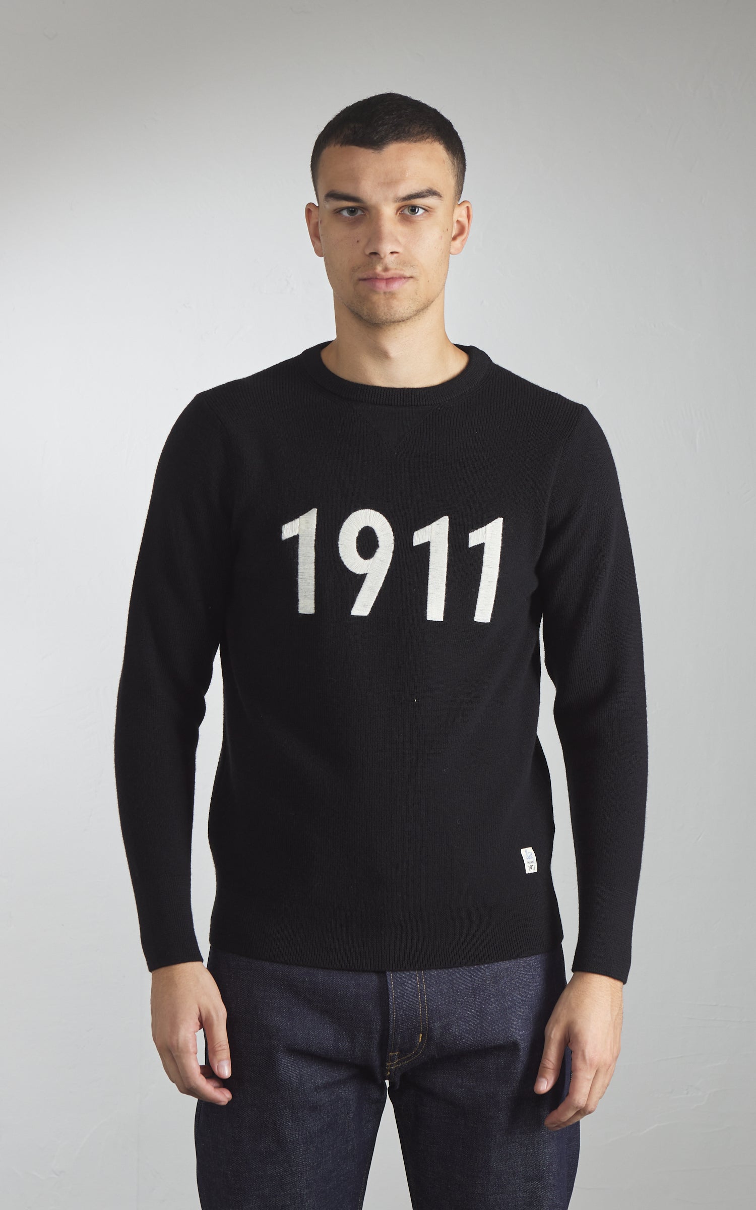 Merz b. Schwanen MWCC03 Classic Crew Merino Wool Pullover Black