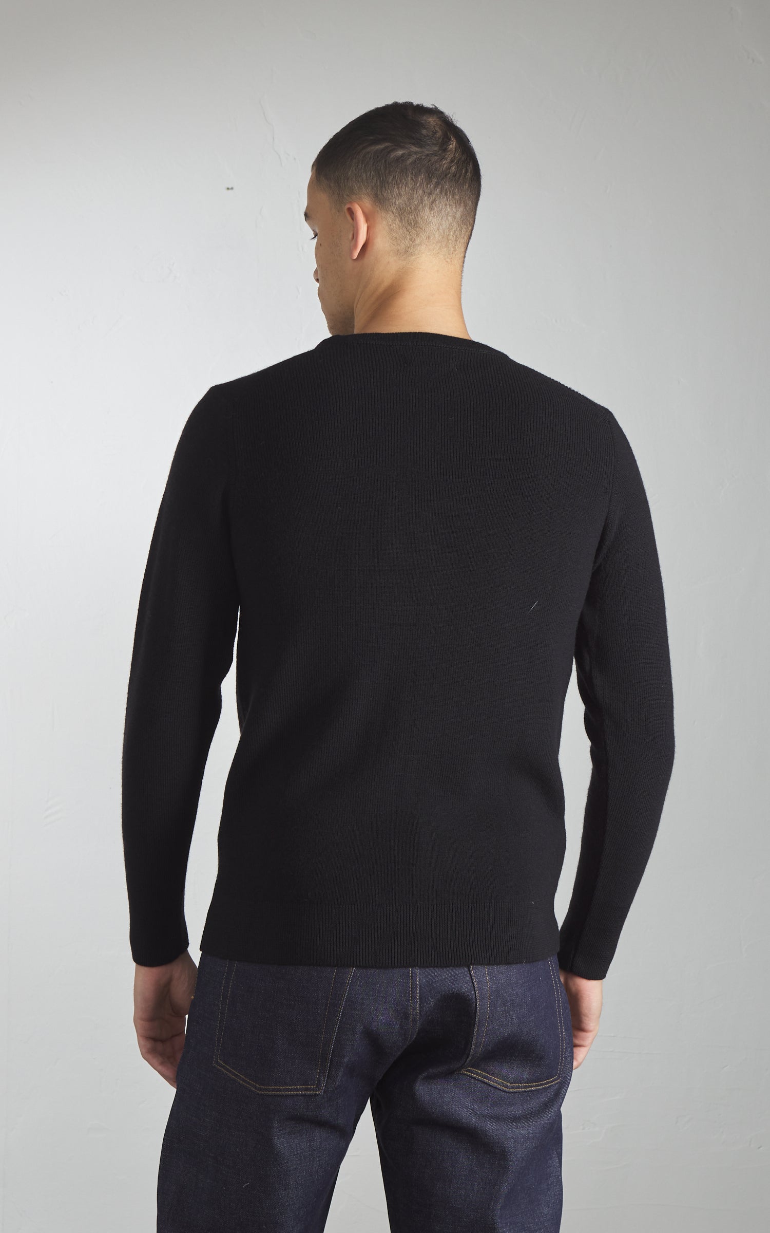 Merz b. Schwanen MWCC03 Classic Crew Merino Wool Pullover Black