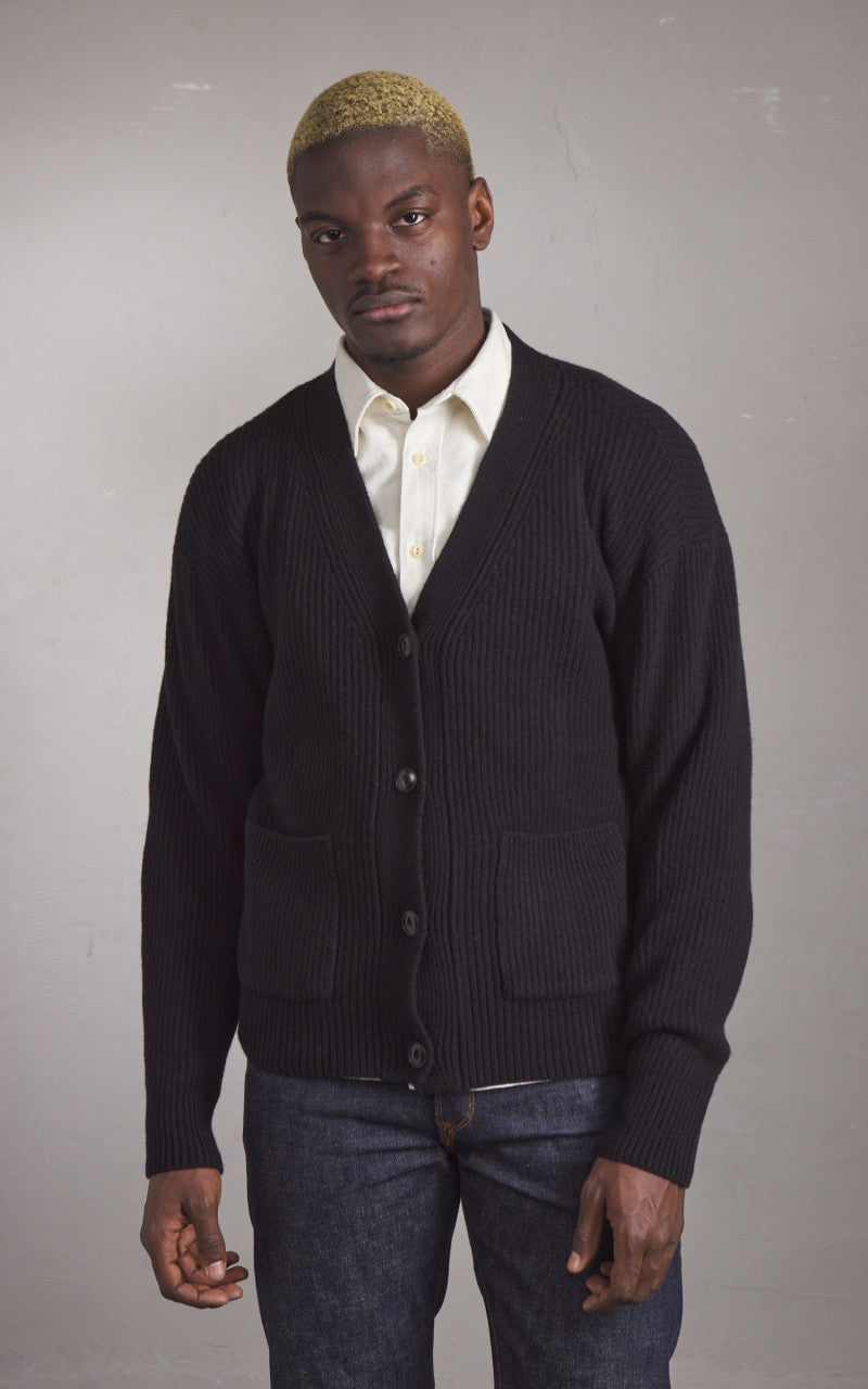 Merz b. Schwanen LOCG02 Merino Wool-Cashmere Cardigan Deep Black