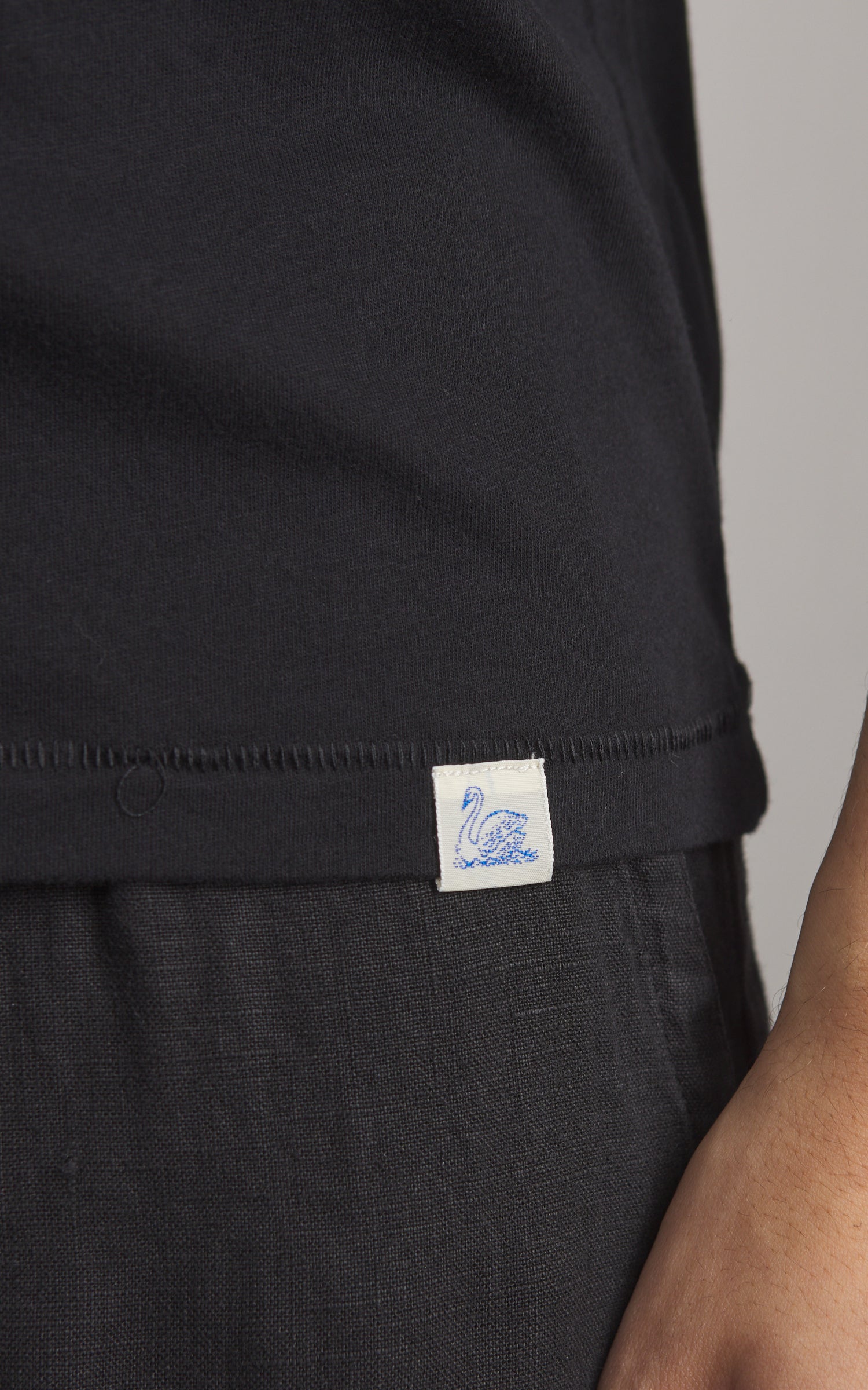 Merz b. Schwanen PIMATEE01 Tee Deep Black