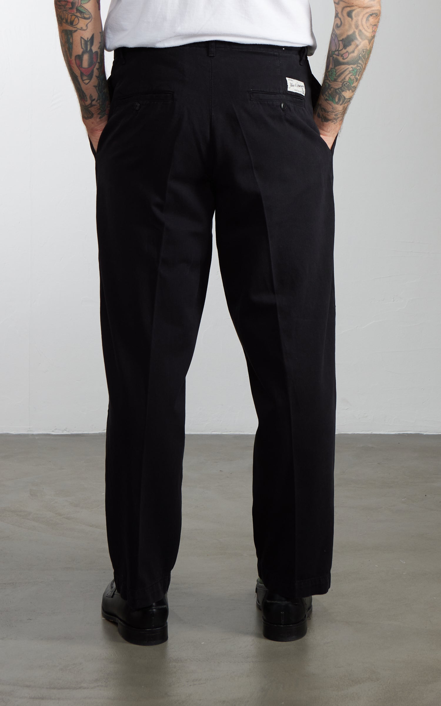 Merz b. Schwanen RIDER01T Pleated Twill Trouser Deep Black