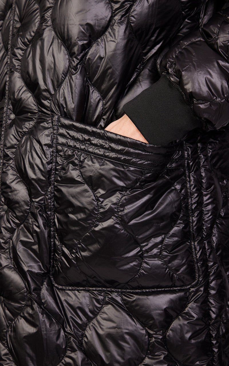 Nanga Onion Quilt Down Half Coat Black