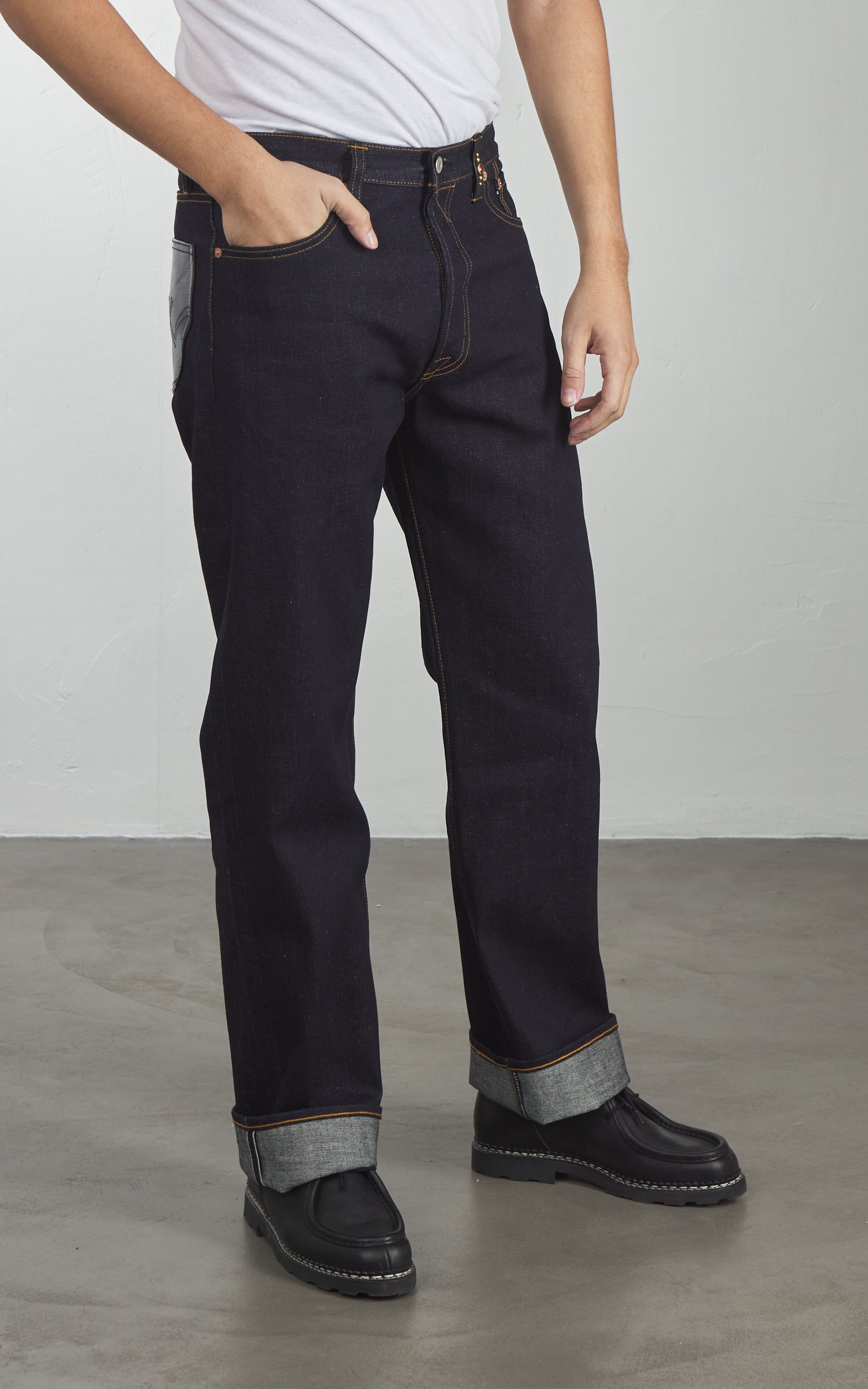 NBDN x CARNIVORES SOUL x SYH LEATHER GOODS The Blue Legends 03