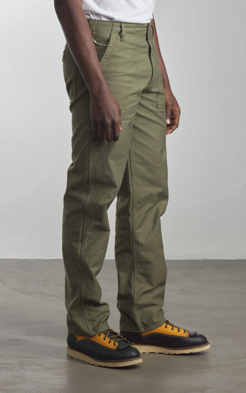 Pherrow’s PUP1 Baker Pants Back Satin Olive