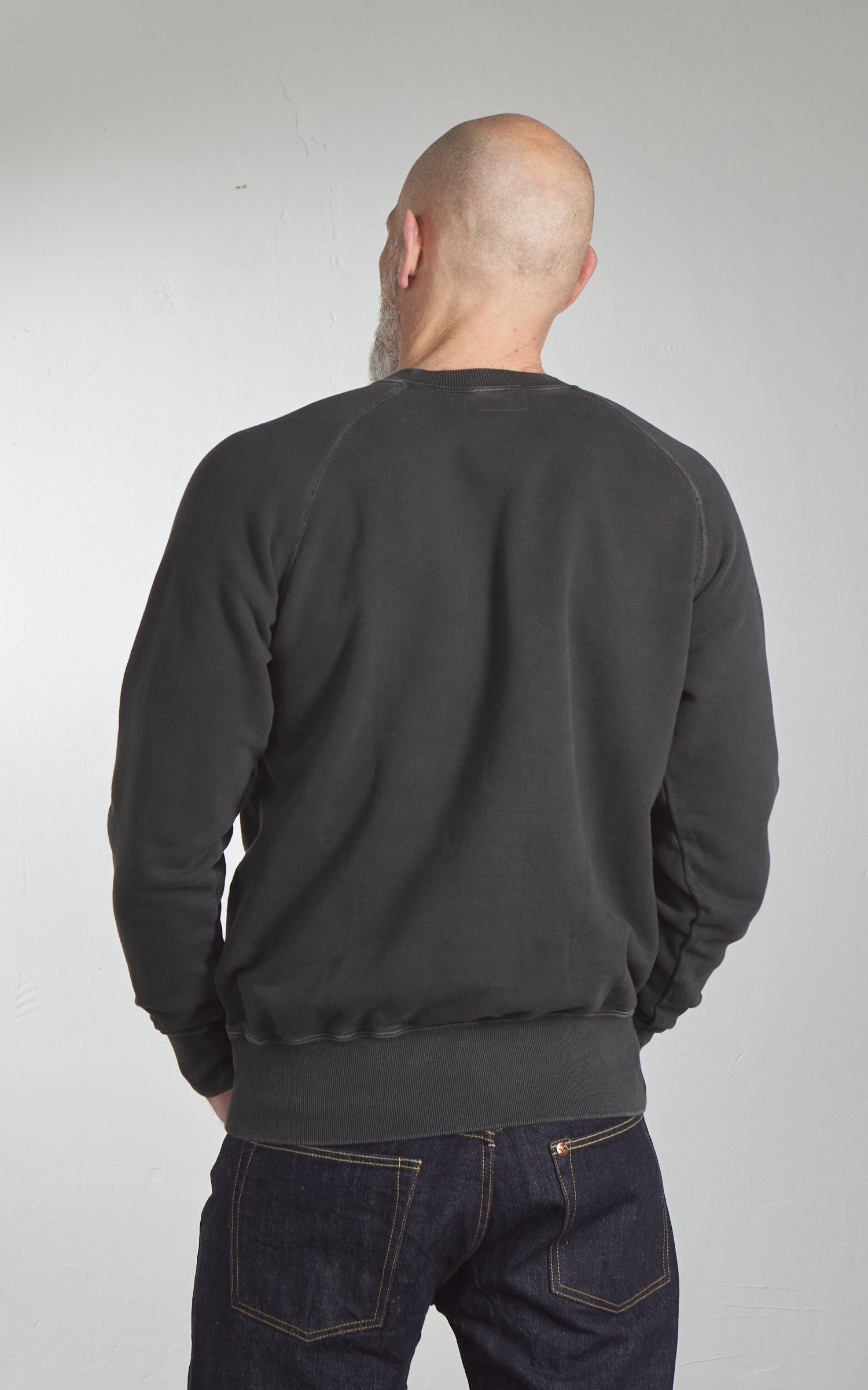 Pherrow's 25W-PRS-P Raglan Sweatshirt Faded Black