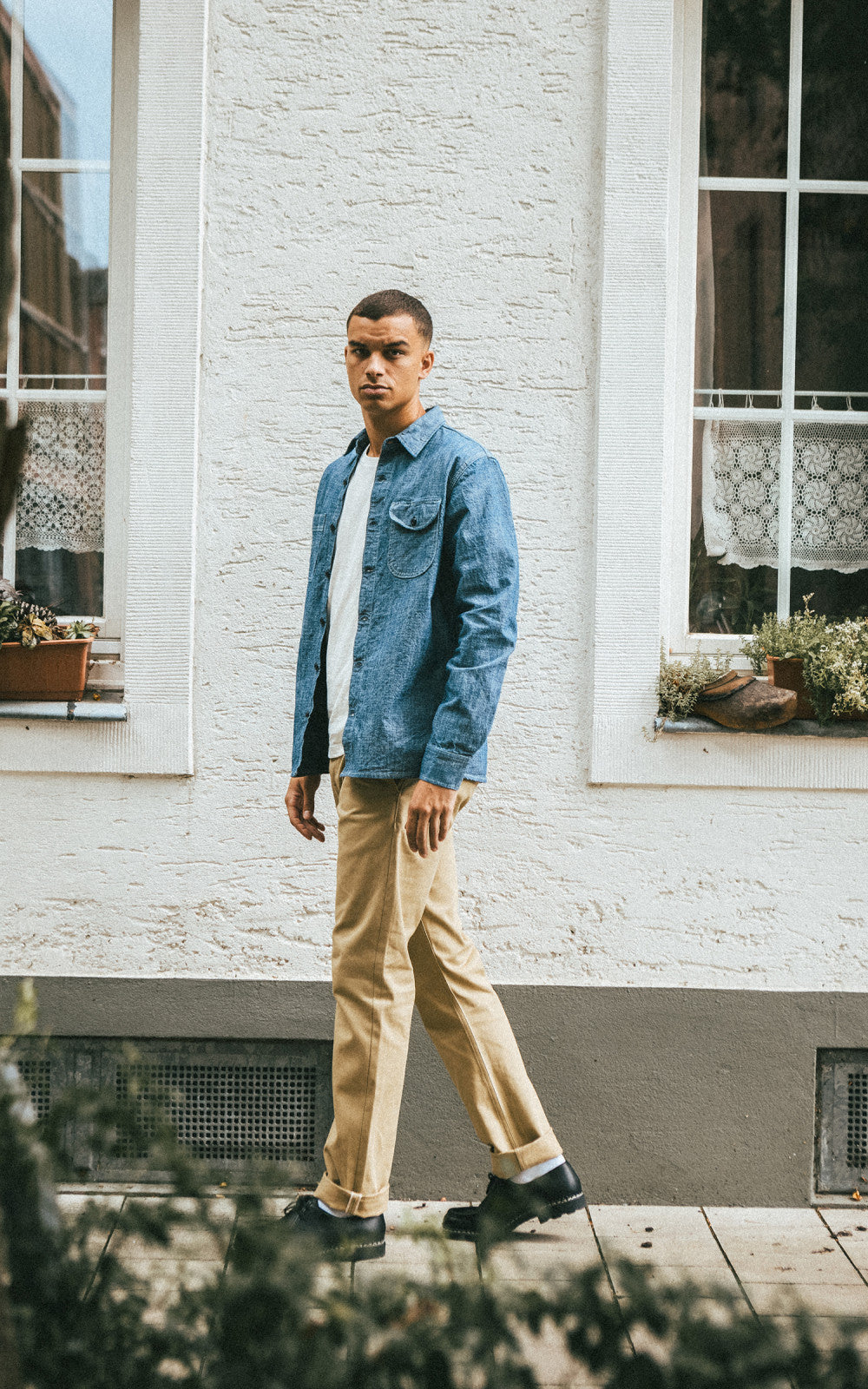 Rogue Territory Work Shirt Rinsed Chambray Indigo