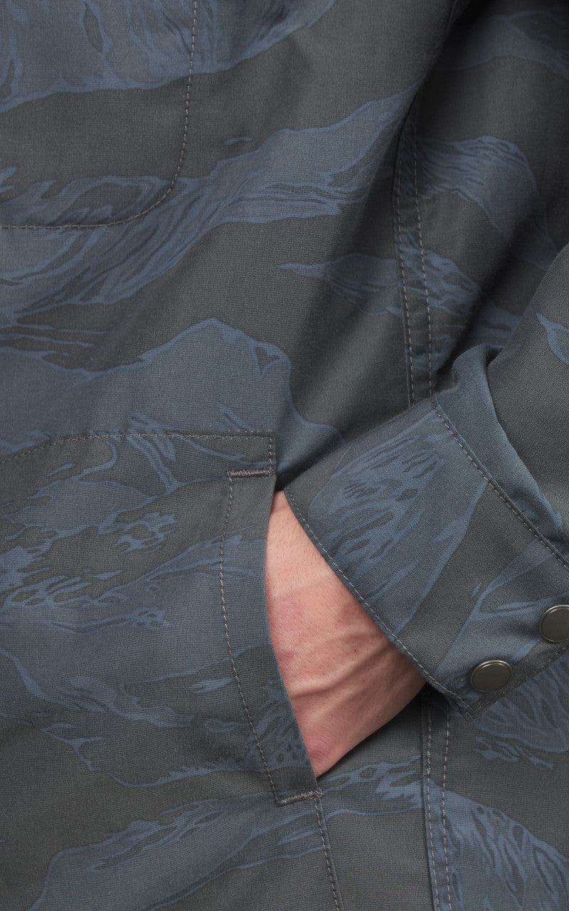 Rogue Territory Hooded Supply Jacket Tiger Camo Blue